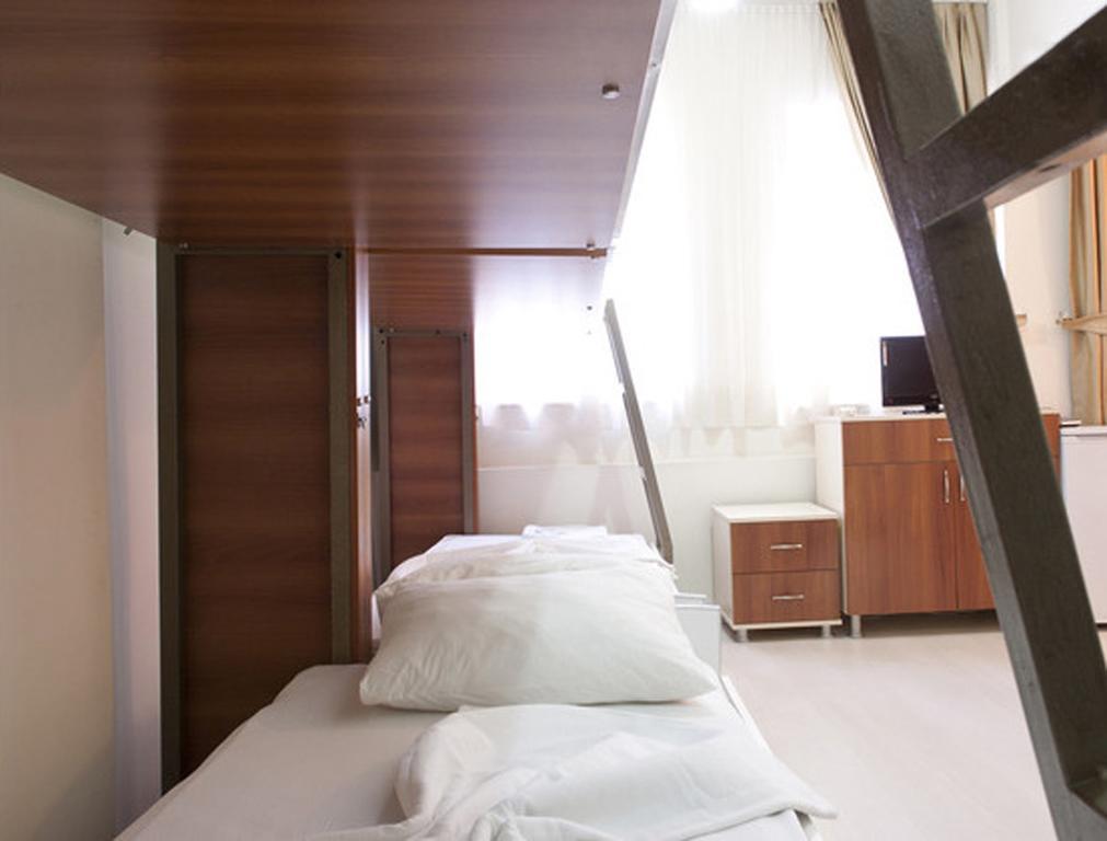 Nicoleport Hotel Стамбул Экстерьер фото